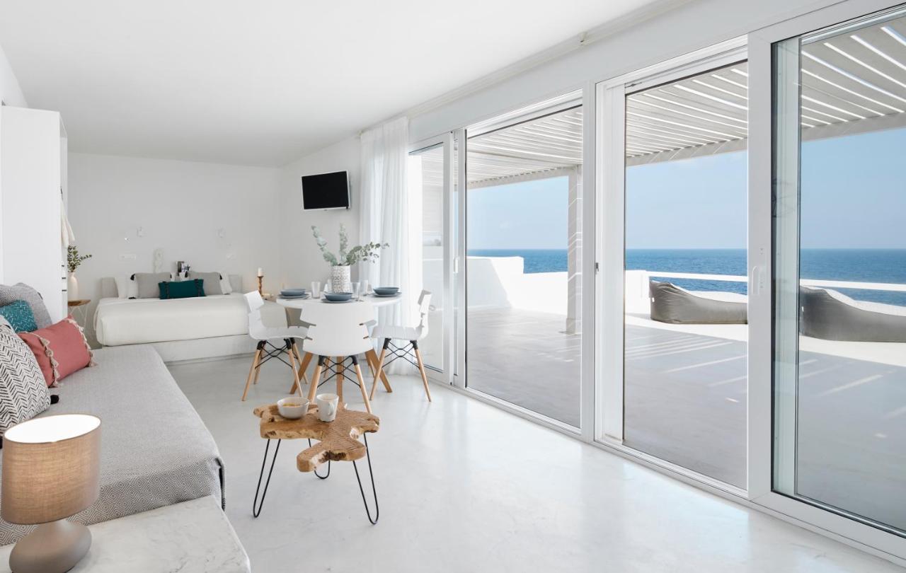 Infinite Blue Luxury Suites Fira  Exteriör bild